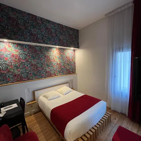 Ambre Hotel Paris