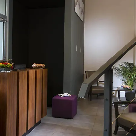 Ambre Hotel Paris